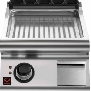 Fry top elettrico versione topversione extremepiastra rigatapotenza 5,4 kw